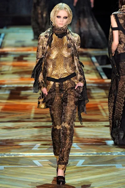 Look 41